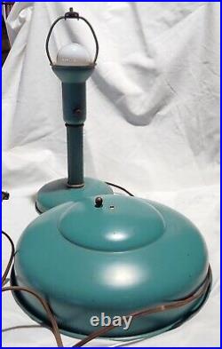 Genuine Mid Century Modern UFO Flying Saucer Table Lamp Atomic Green Paint