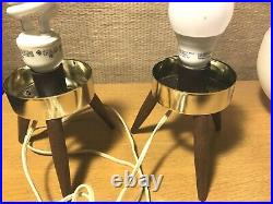 Pair Mid Century Modern Atomic Plastic Beehive Tripod Table Lamp 1960s MCM