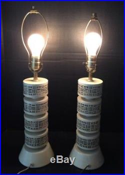 Vintage 1950's Mid Century Modern Atomic Matching Pair Of Table Lamps