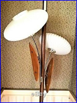 Vintage MCM Saucer Tension Pole Lamp Set Mid Century Modern Atomic Eames
