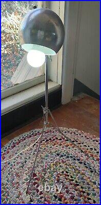 Vintage Mid Century Modern Chrome Eyeball Ball Tripod Floor Lamp Spot Light