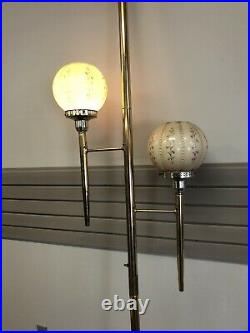 Vintage TENSION POLE FLOOR LAMP mid century modern light glass hollywood regency